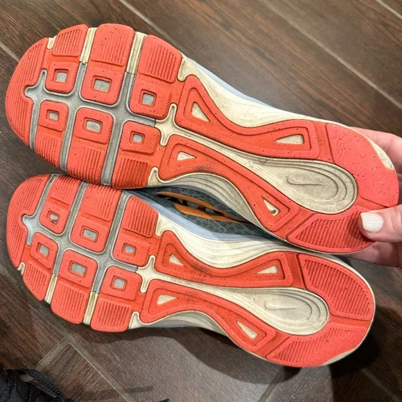 Nike sneakers - Picture 5 of 6